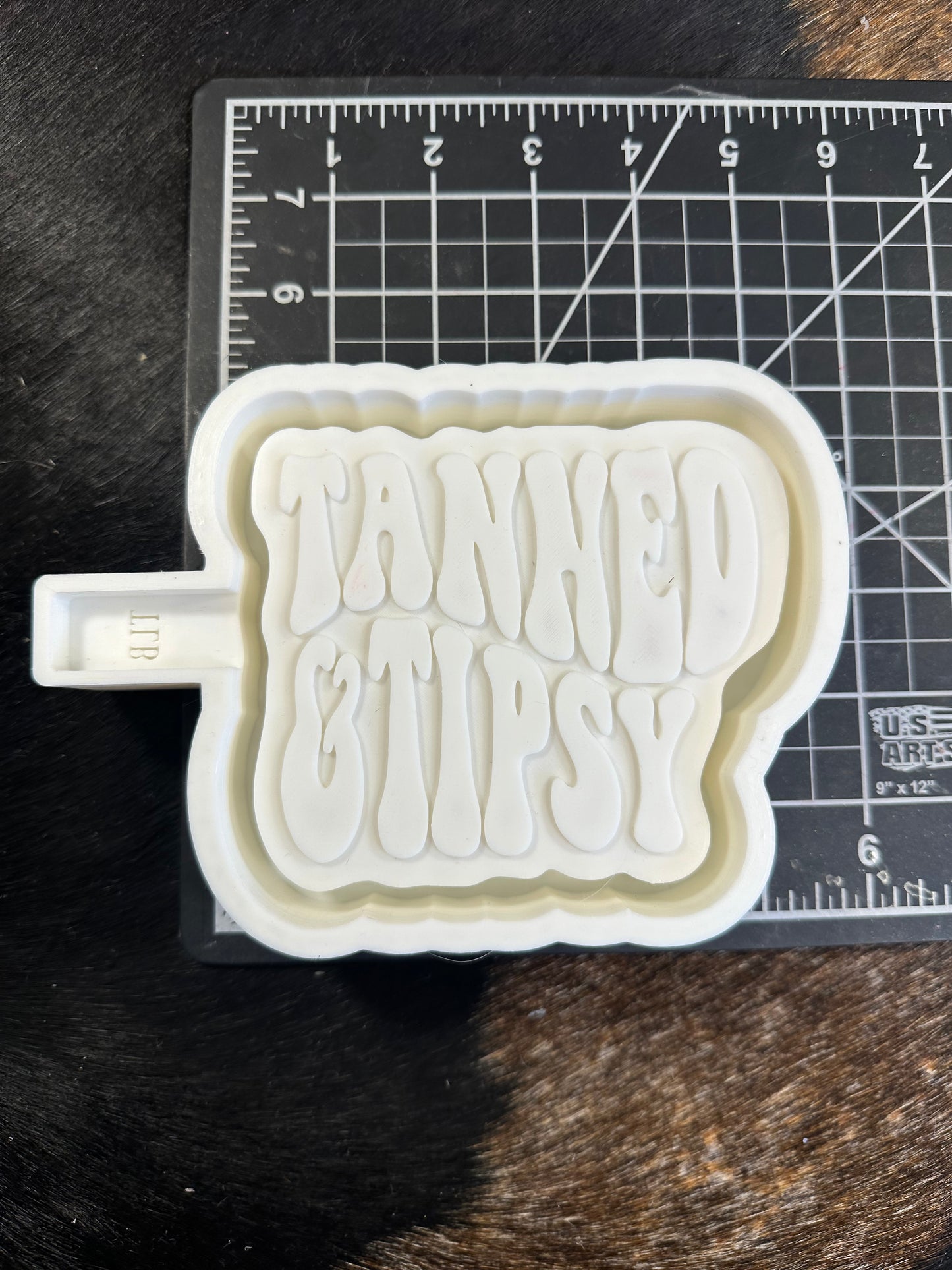 Tanned & Tipsy Silicone Freshie Mold