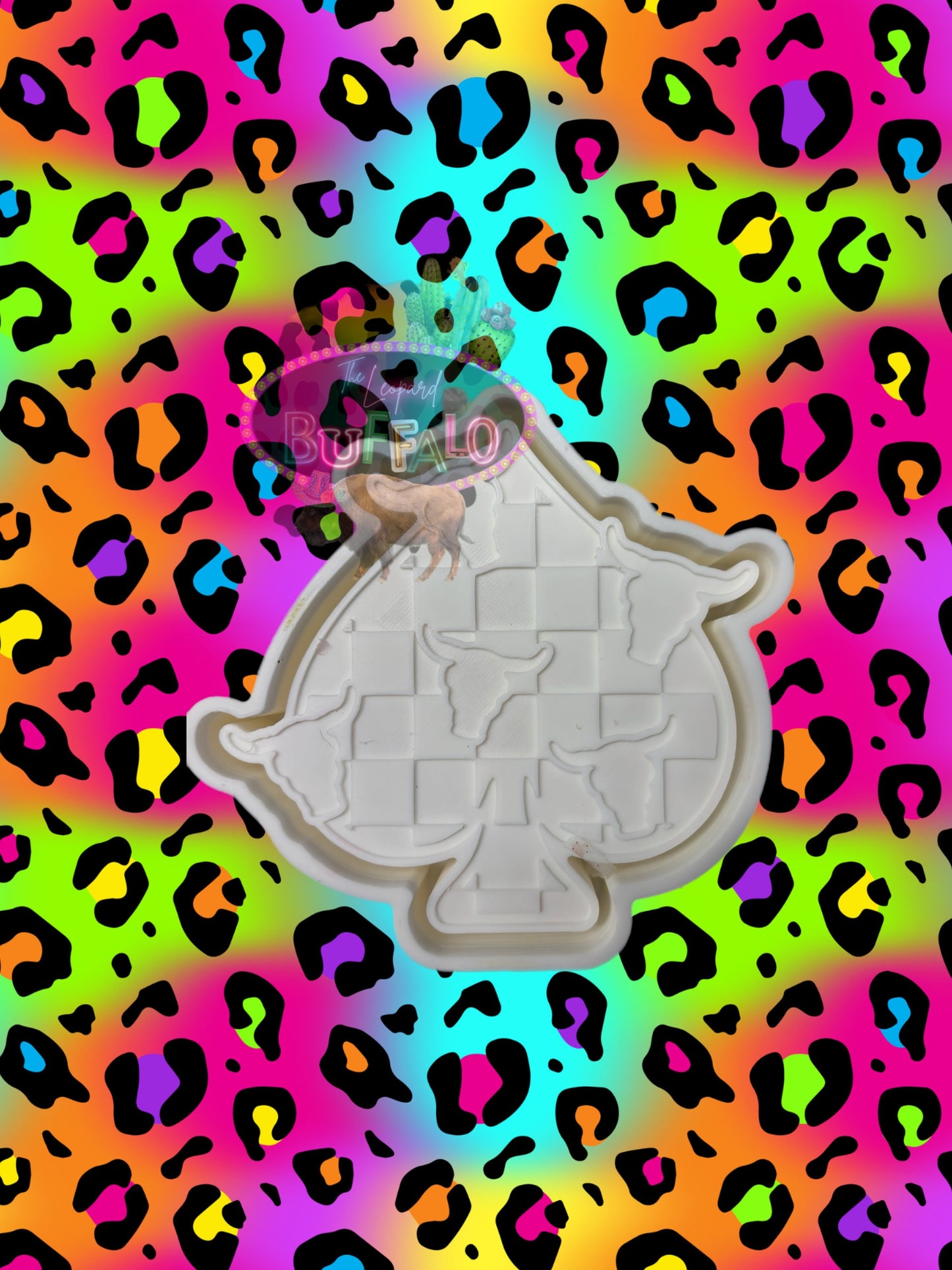Checkered Spade With Bulls Freshie Mold