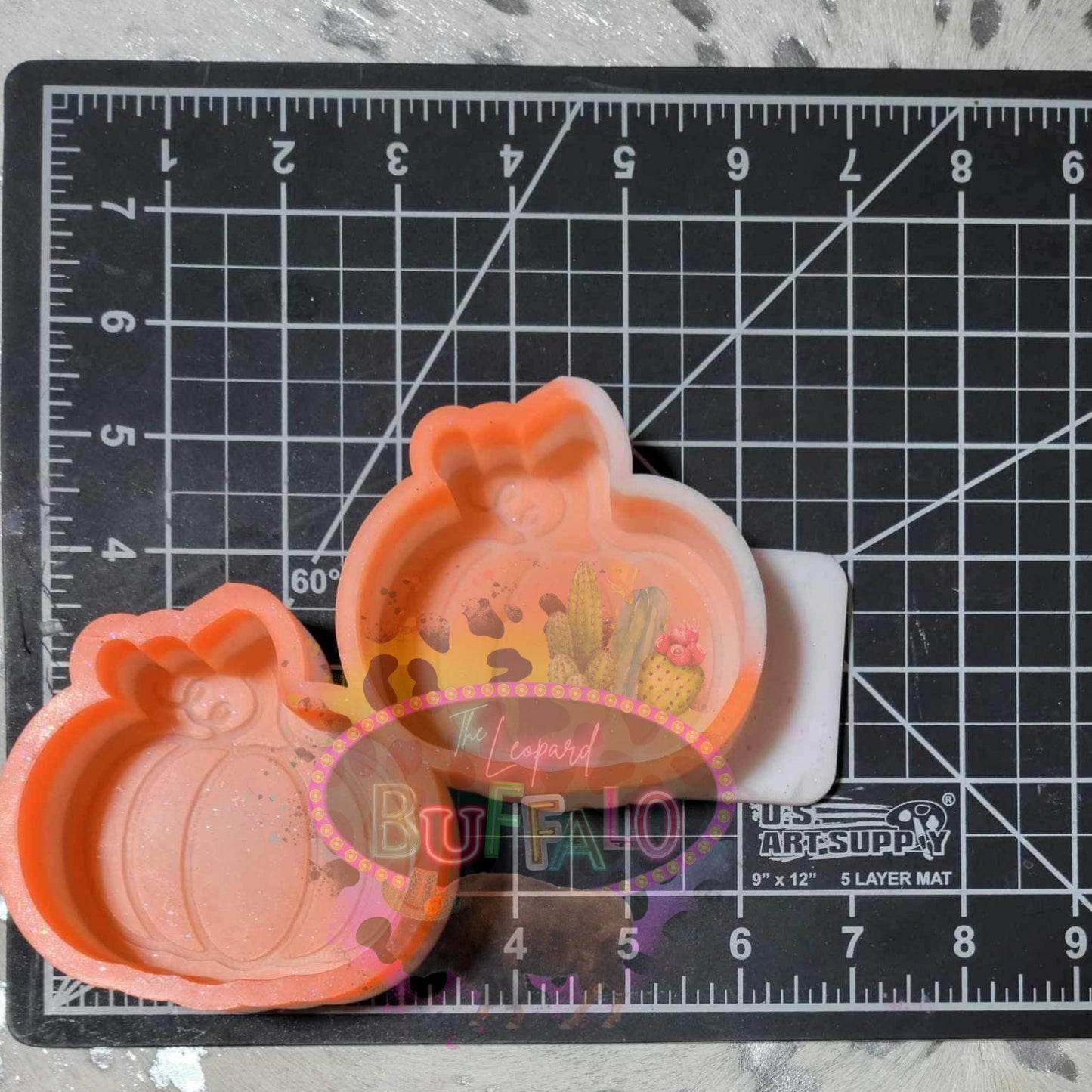 Lined Pumpkin Double Vent Silicone Freshie Mold