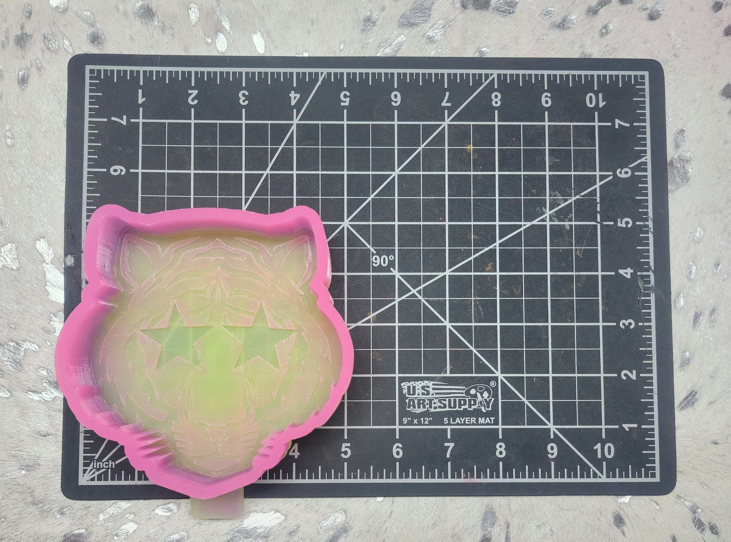 Tiger Star Eyes Silicone Freshie Mold