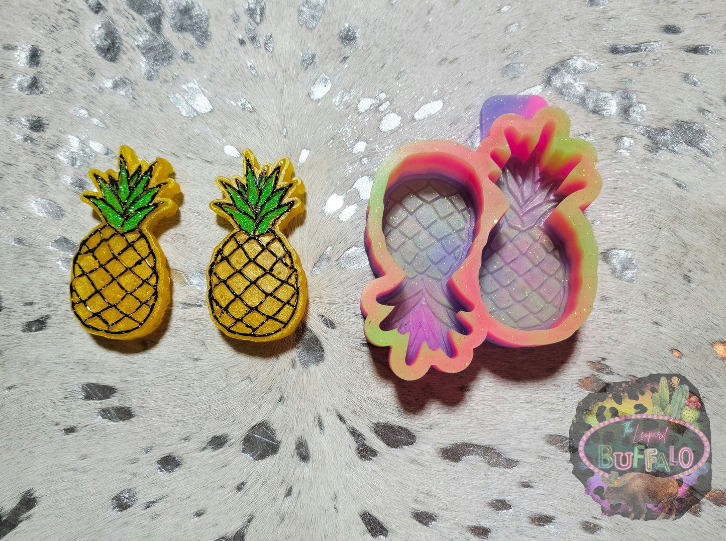 Double Vent Clip Pineapple Silicone Mold